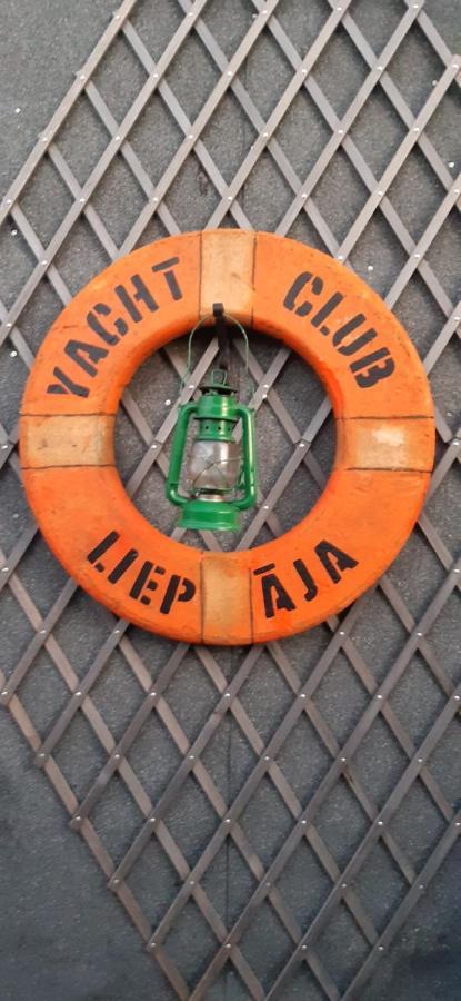 Yacht Club Lejlighed Liepāja Eksteriør billede